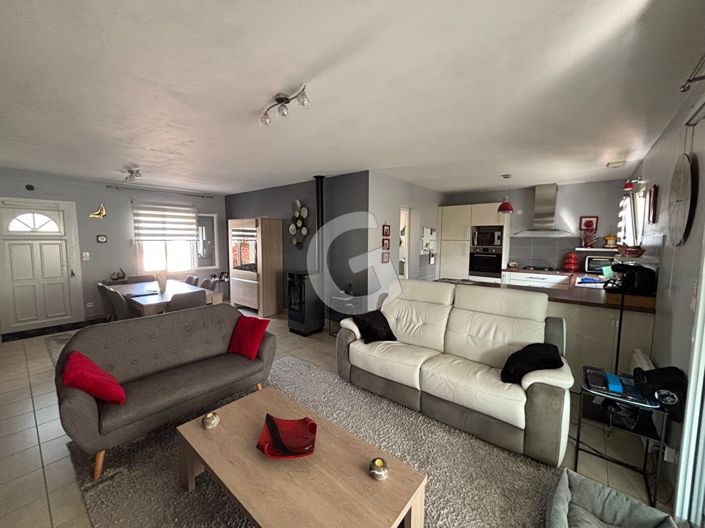 Image No.7-3 Bed House for sale