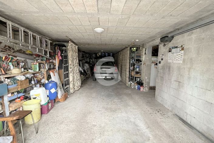 Image No.13-4 Bed House for sale