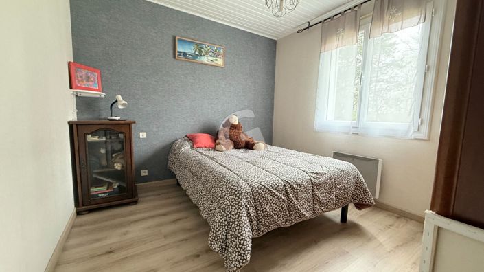 Image No.8-4 Bed House for sale