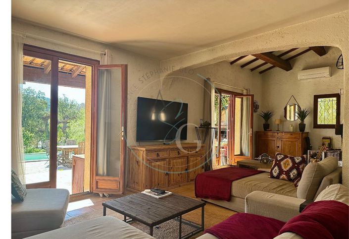 Image No.2-4 Bed House for sale