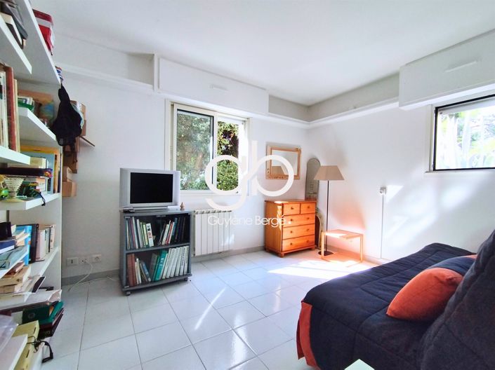 Image No.13-5 Bed House for sale