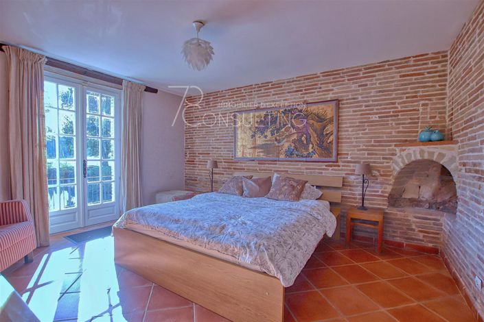 Image No.12-House for sale