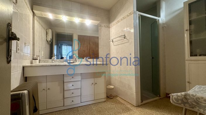 Image No.8-Maison de 3 chambres à vendre à Arpaillargues-et-Aureillac