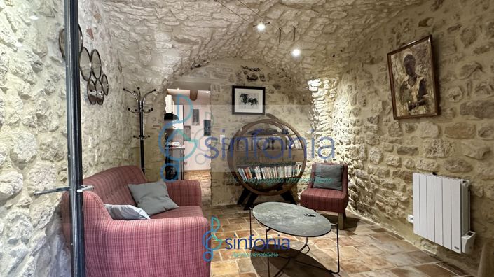 Image No.12-7 Bed House for sale