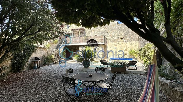 Image No.4-Maison de 7 chambres à vendre à Uzès