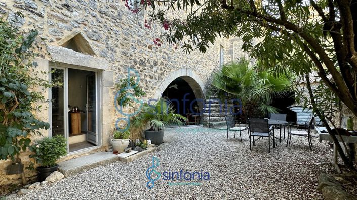 Image No.5-Maison de 7 chambres à vendre à Uzès
