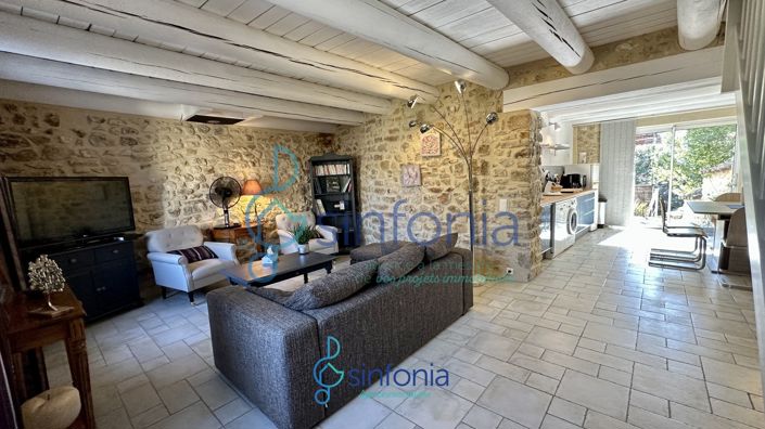 Image No.7-7 Bed House for sale