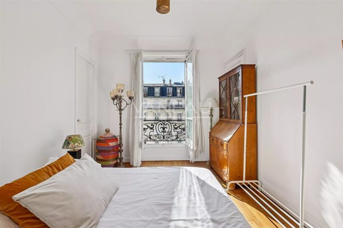Image No.24-3 Bed Apartment for sale