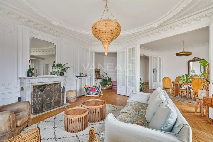 Image No.27-3 Bed Apartment for sale