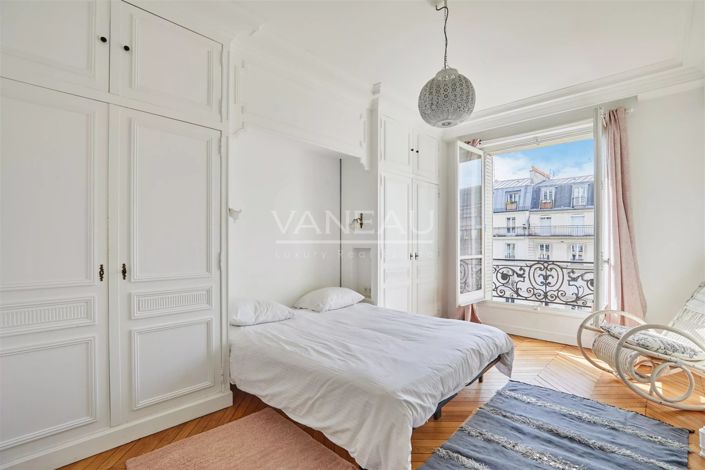 Image No.9-3 Bed Apartment for sale