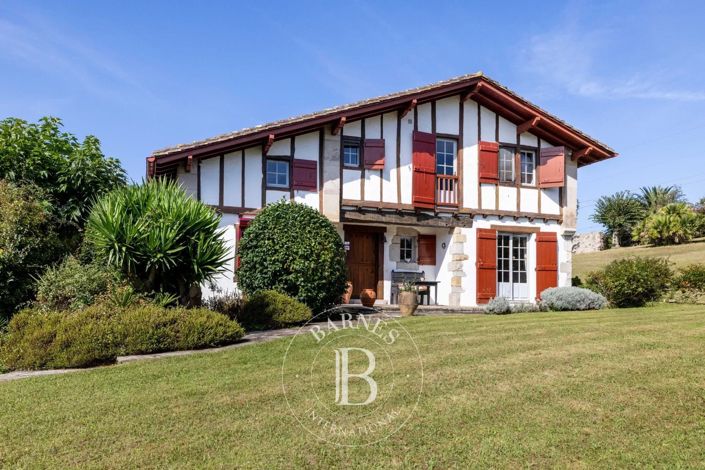 Image No.2-9 Bed House for sale