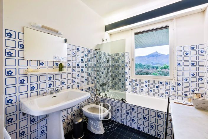 Image No.16-House for sale