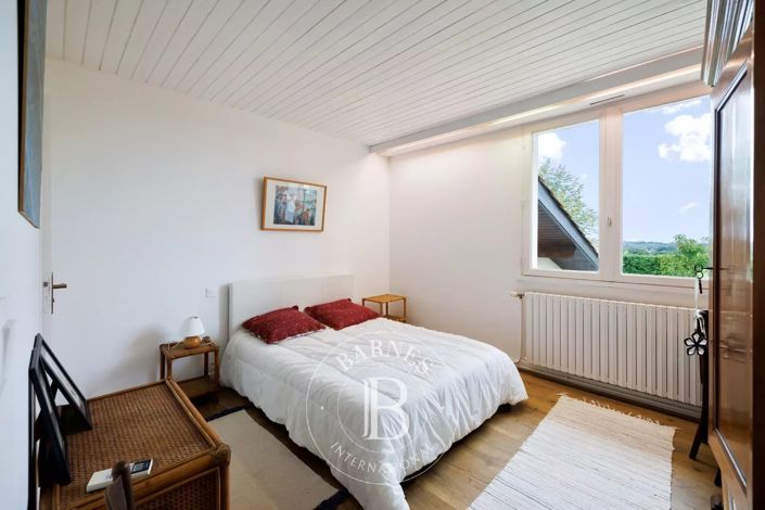 Image No.19-House for sale