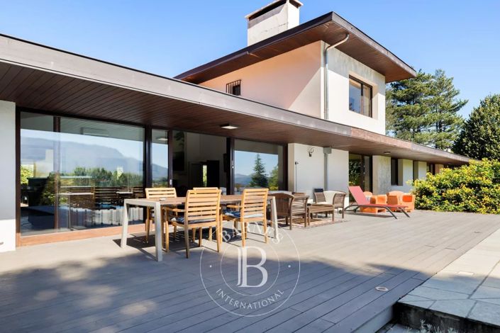 Image No.23-House for sale