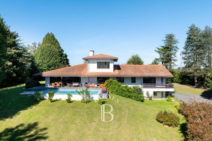 Image No.28-House for sale