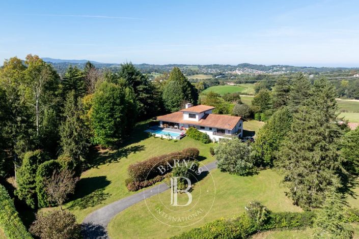 Image No.29-House for sale