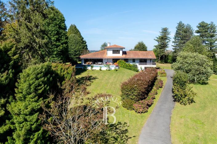 Image No.30-House for sale