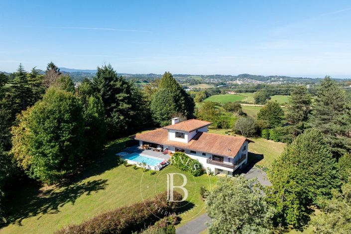 Image No.4-House for sale