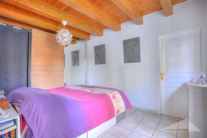 Image No.13-5 Bed House for sale