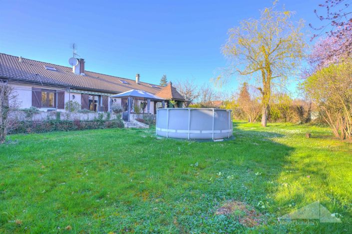 Image No.18-5 Bed House for sale