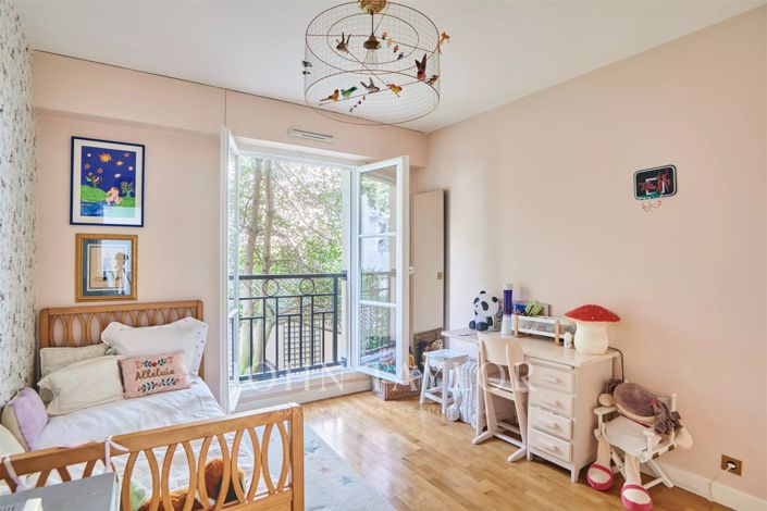 Image No.6-3 Bed House for sale