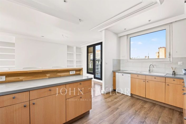 Image No.12-3 Bed Apartment for sale