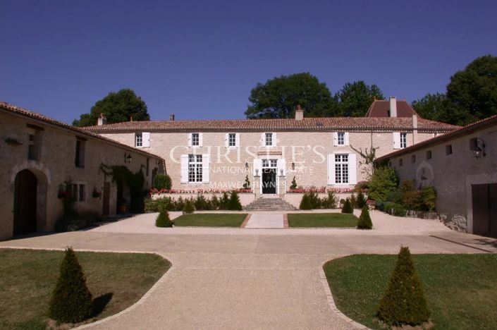Image No.22-8 Bed House for sale