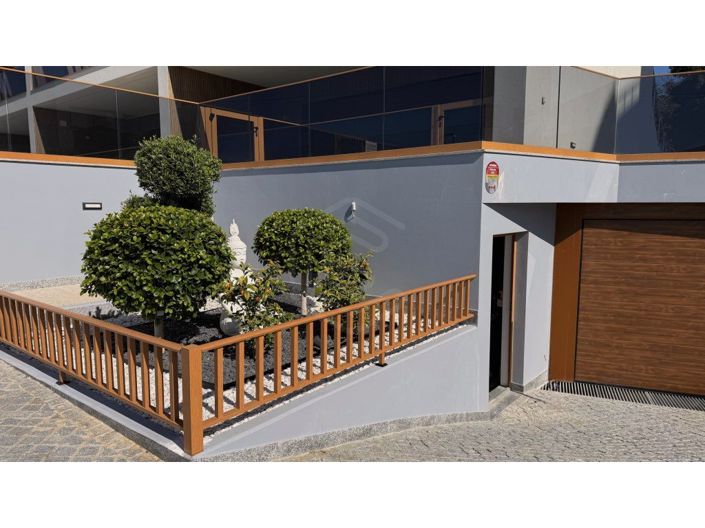 Image No.39-2 Bed Apartment for sale