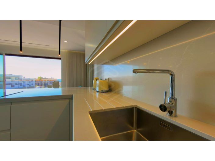 Image No.8-2 Bed Apartment for sale