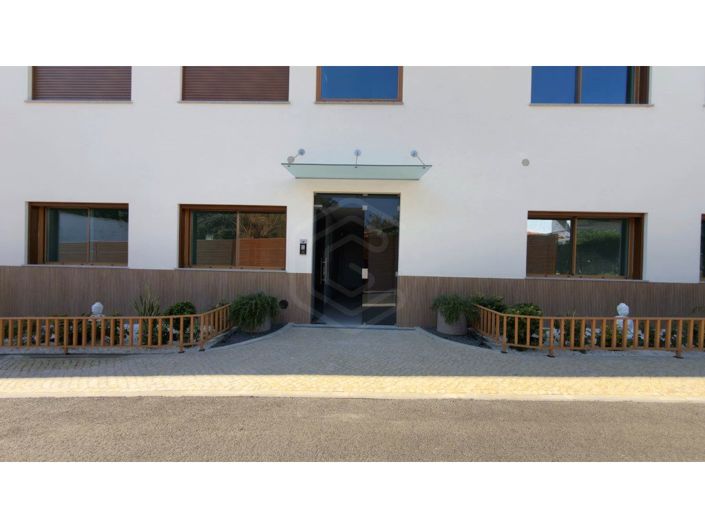 Image No.37-2 Bed Apartment for sale