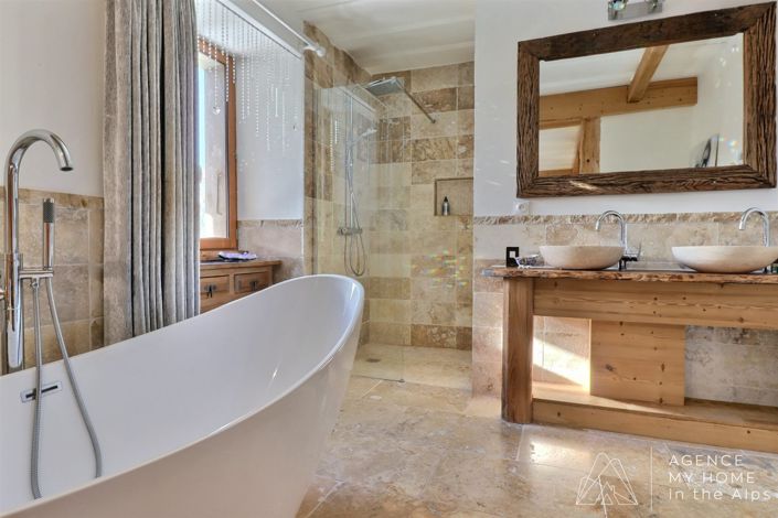 Image No.12-5 Bed House for sale