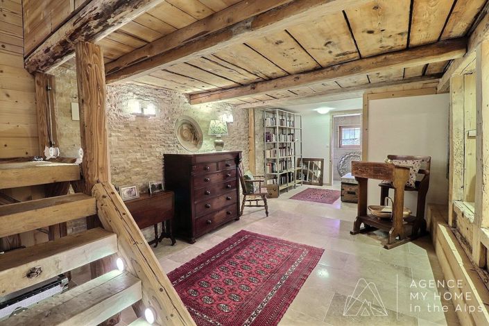 Image No.13-5 Bed House for sale