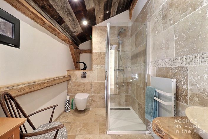 Image No.6-5 Bed House for sale