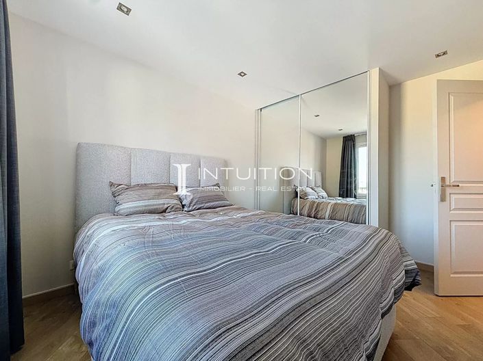 Image No.22-2 Bed Apartment for sale