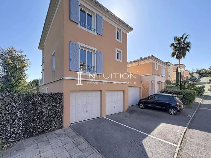 Image No.25-2 Bed Apartment for sale