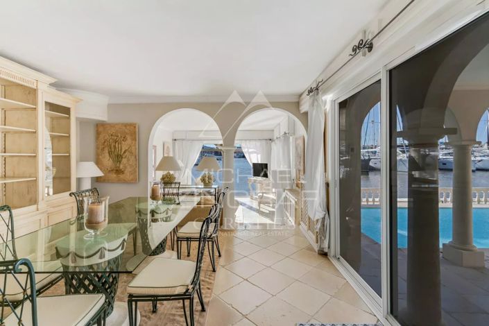 Image No.7-3 Bed House for sale