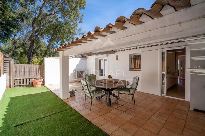 Image No.3-Maison de 2 chambres à vendre à Grimaud