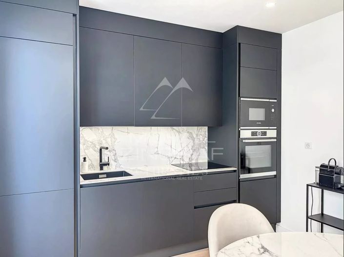 Image No.4-Appartement de 2 chambres à vendre à Cannes