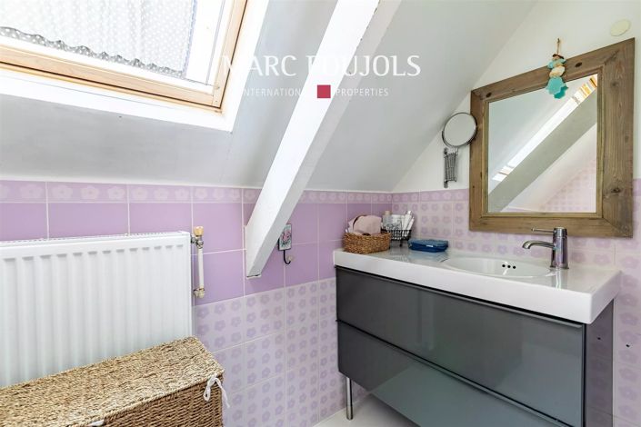 Image No.16-3 Bed House for sale