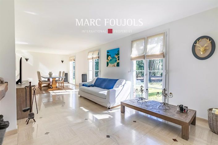 Image No.9-3 Bed House for sale