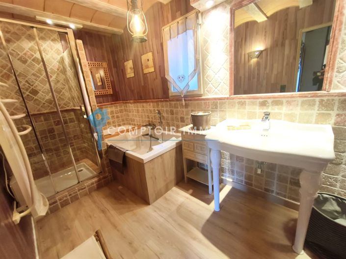 Image No.9-4 Bed House for sale