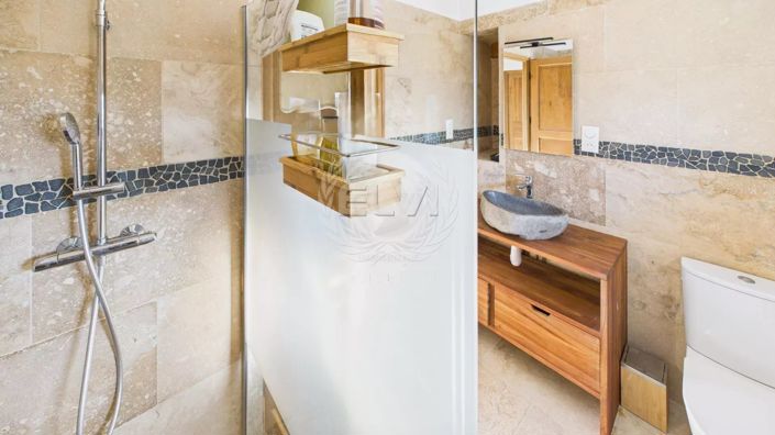 Image No.14-3 Bed House for sale