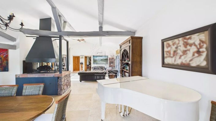 Image No.21-3 Bed House for sale