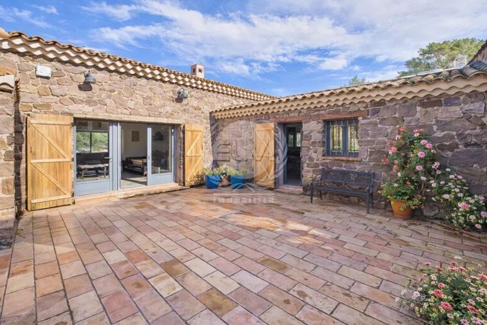 Image No.7-3 Bed House for sale