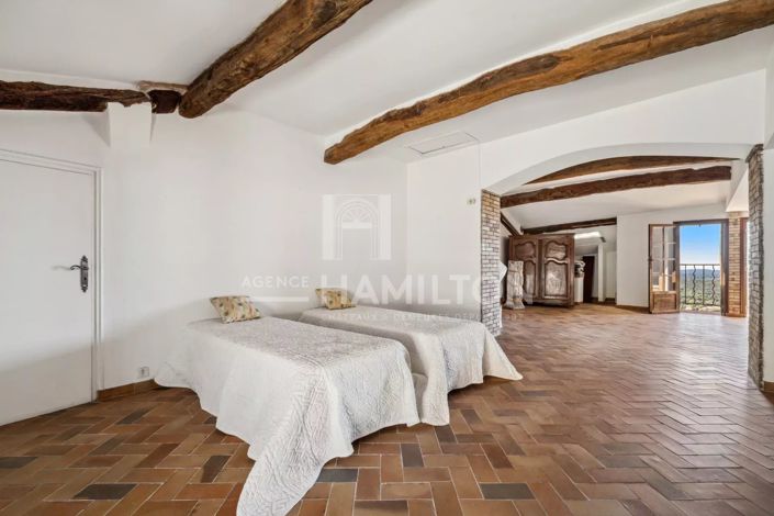 Image No.15-2 Bed House for sale