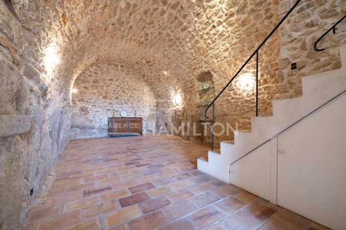 Image No.2-2 Bed House for sale