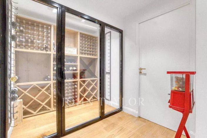 Image No.12-5 Bed House for sale