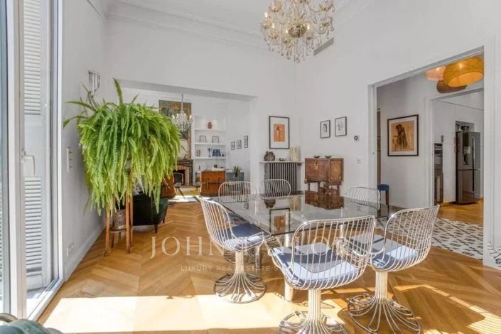 Image No.9-5 Bed House for sale