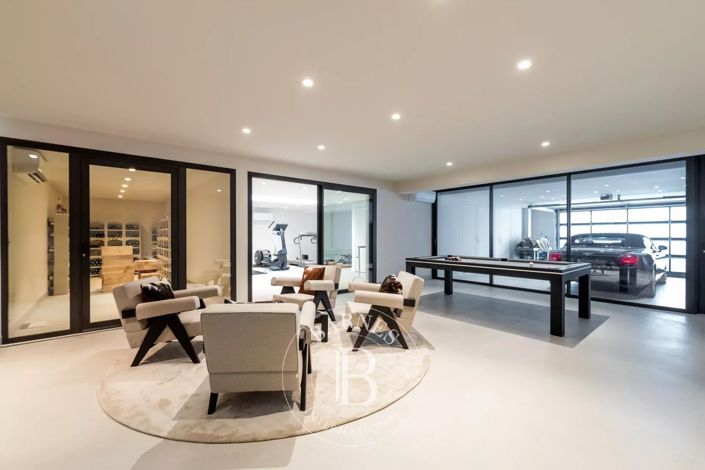 Image No.22-7 Bed House for sale