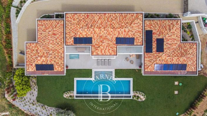 Image No.4-7 Bed House for sale